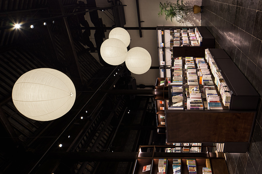TSUTAYA BOOKSTORE 无锡惠山映月里店