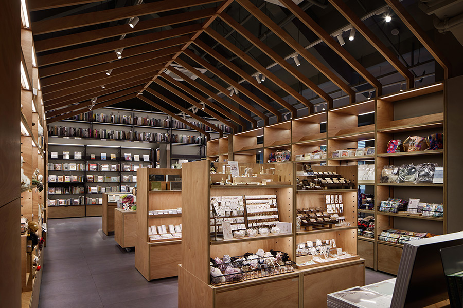 TSUTAYA BOOKSTORE 無錫周新里店