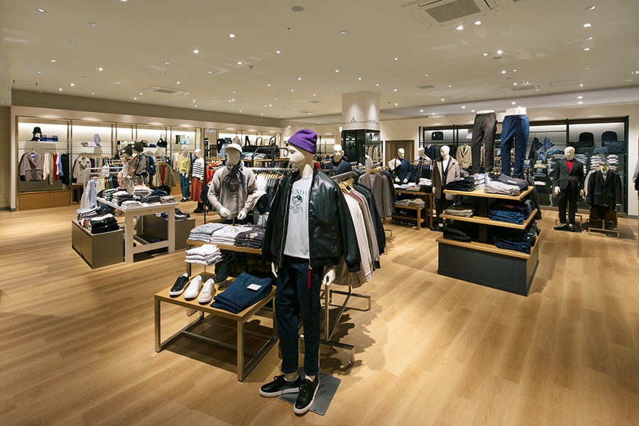 SHIPS OUTLET 岡崎店