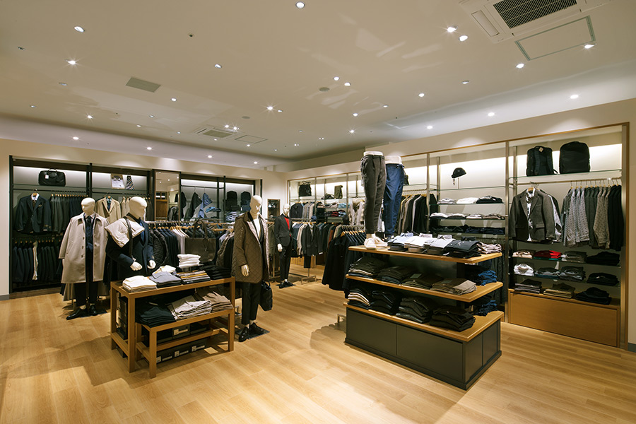SHIPS OUTLET 岡崎店